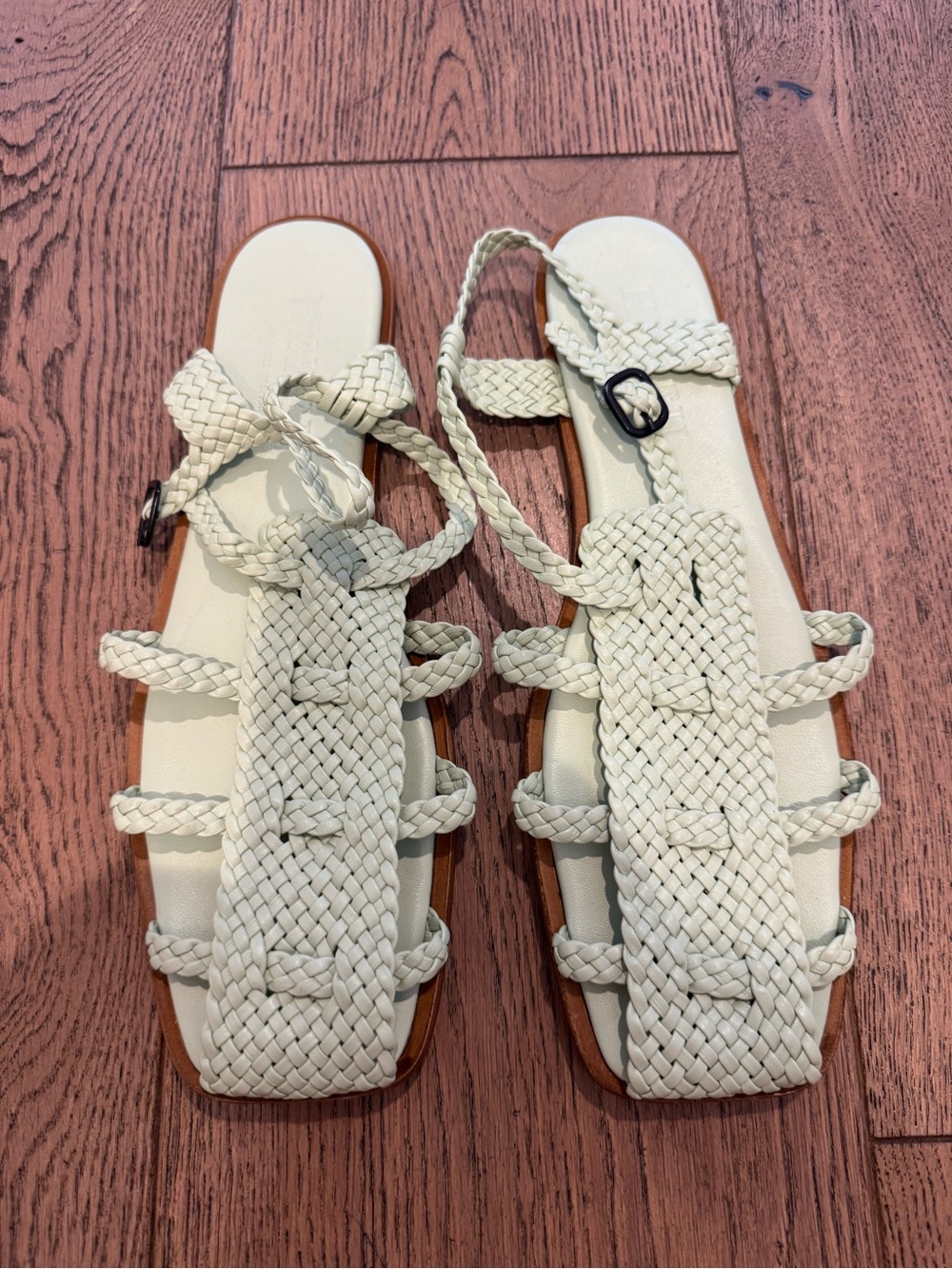 NEW Hereu Cabersa Woven Leather Fisherman Sandals size 10 SAGE GREEN